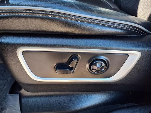 Used 2019 RAM 1500 Laramie image 23