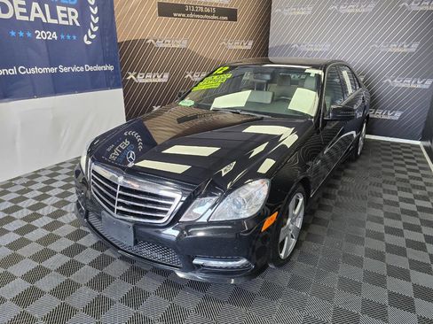 Used 2012 Mercedes-Benz E 350 4MATIC Sedan image 2