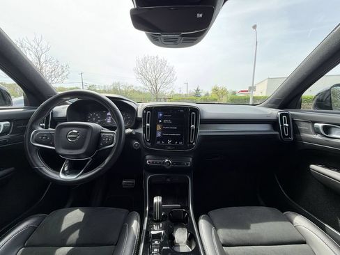 Used 2021 Volvo XC40 T5 R-Design AWD/4WD image 18