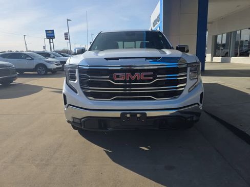Used 2025 GMC Sierra 1500 SLT w/ SLT Premium Package image 3