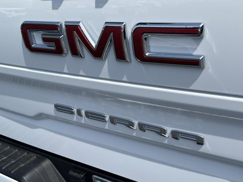 New 2026 GMC Sierra 1500 AT4 w/ Technology Package AWD/4WD image 8