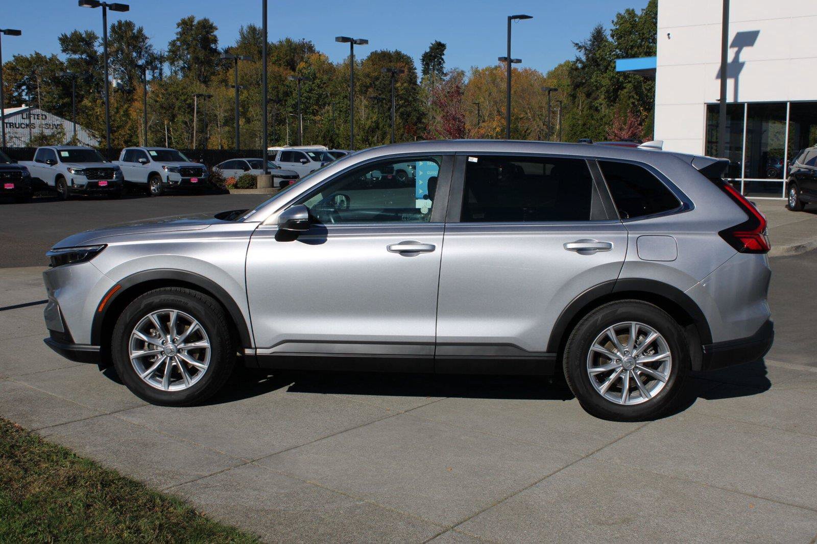 Used 2025 Honda CR-V EX-L image 2