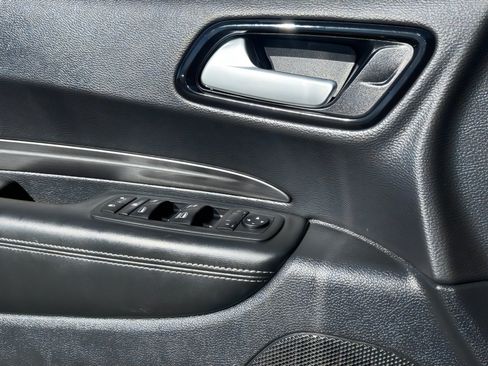 Used 2023 Dodge Durango SXT Launch Edition image 25