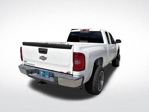 Used 2009 Chevrolet Silverado 1500 LTZ RWD image 5