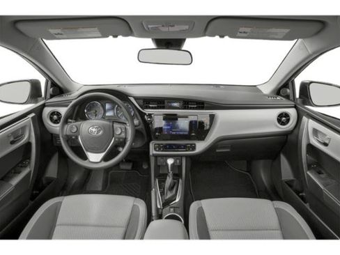 Used 2019 Toyota Corolla SE w/ Carpet Mat Package (TMS) FWD image 8