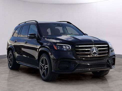 New 2026 Mercedes-Benz GLS 450 4MATIC image 3