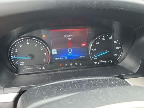 Used 2023 Ford Explorer XLT w/ Equipment Group 202A AWD/4WD image 13