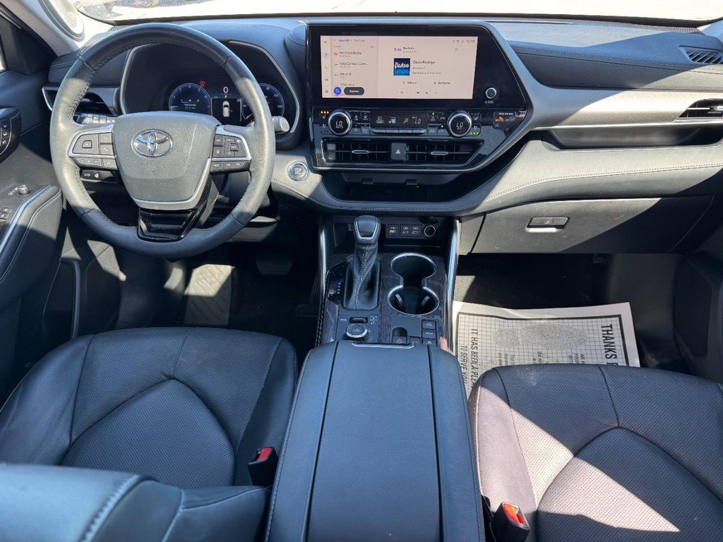 Used 2023 Toyota Highlander Limited AWD/4WD image 14