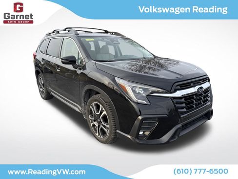 Used 2023 Subaru Ascent Limited image 8