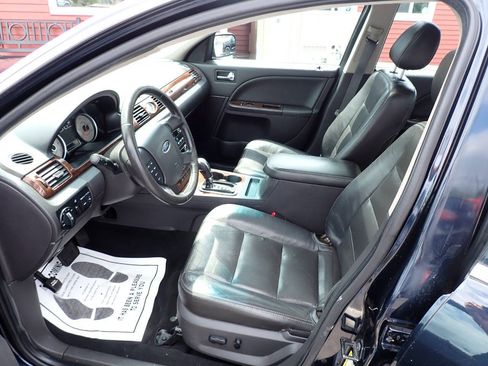 Used 2008 Ford Taurus Limited FWD image 7
