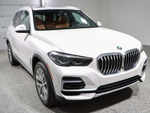 Used 2023 BMW X5 sDrive40i w/ Climate Comfort Package image 5