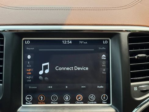 Used 2018 Jeep Grand Cherokee Summit w/ Platinum Series Group AWD/4WD image 27