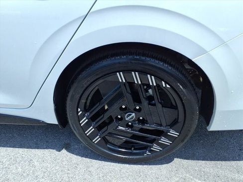 New 2026 Nissan Sentra SR w/ SR All Weather Package FWD image 4