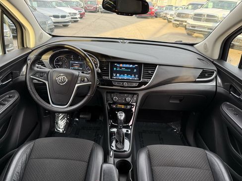 Used 2017 Buick Encore Preferred image 16