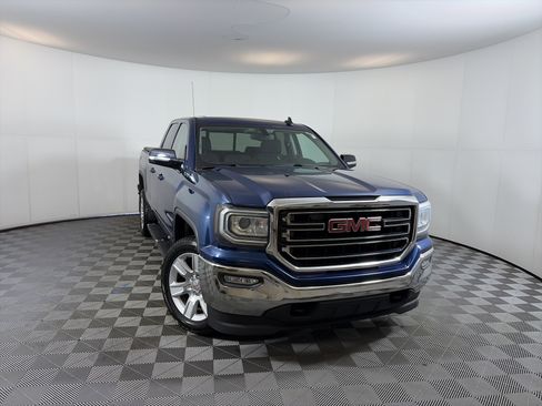 Used 2016 GMC Sierra 1500 SLE w/ SLE Value Package image 1