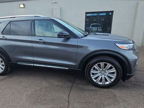 Used 2022 Ford Explorer Limited w/ Hybrid Equipment Group 310A image 9