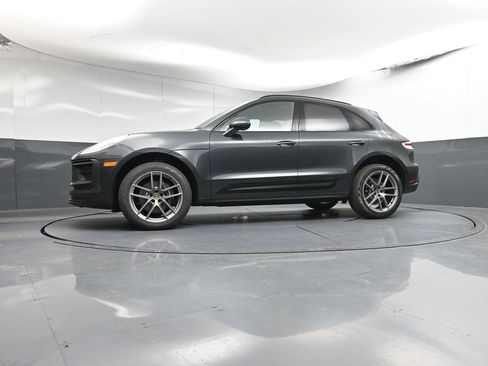 New 2026 Porsche Macan AWD/4WD image 30