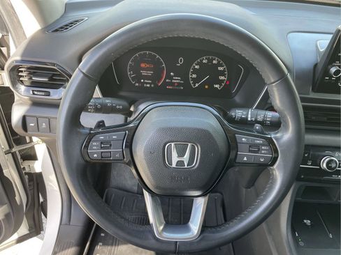 Used 2023 Honda Pilot EX-L image 10