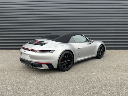Certified 2023 Porsche 911 Carrera w/ Sportdesign Package image 9