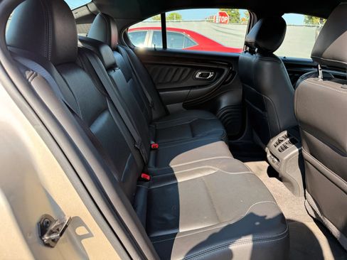 Used 2018 Ford Taurus Limited w/ Driver Assist Package AWD/4WD image 20