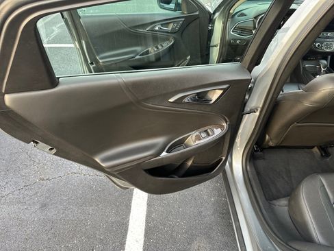 Used 2024 Chevrolet Malibu LT image 22