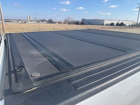 Used 2024 RAM 1500 Limited image 12