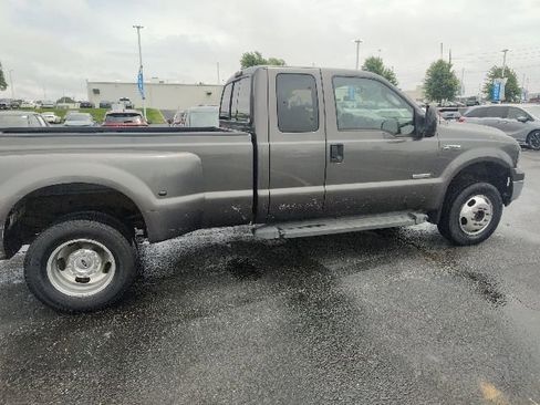 Used 2006 Ford F350 XLT AWD/4WD image 11