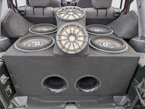 Used 2018 Jeep Wrangler Unlimited Sport w/ Connectivity Group image 6