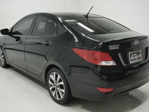 Used 2017 Hyundai Accent Value Edition FWD image 4