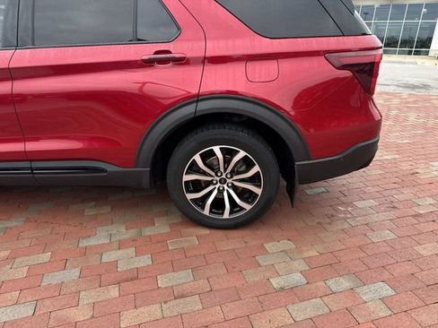 Used 2020 Ford Explorer ST AWD/4WD image 5