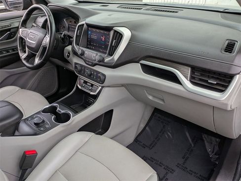 Used 2023 GMC Terrain SLT image 29