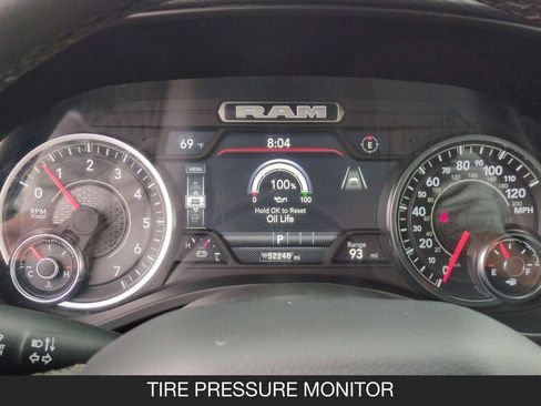 Used 2025 RAM 1500 Laramie AWD/4WD image 19