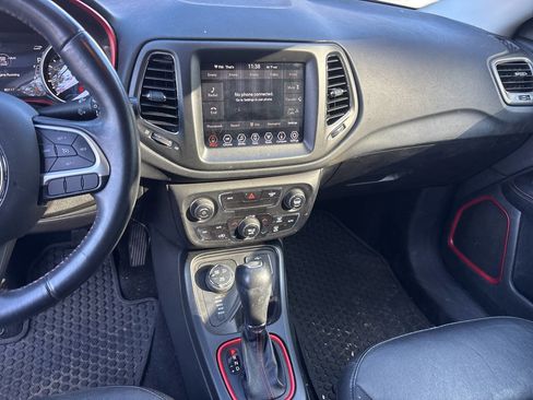 Used 2019 Jeep Compass Trailhawk image 19