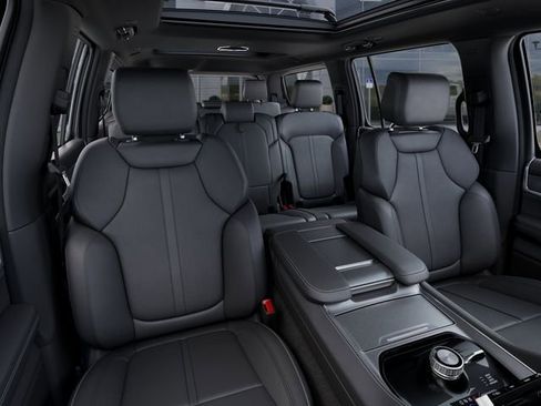 New 2026 Jeep Grand Wagoneer 4WD image 16