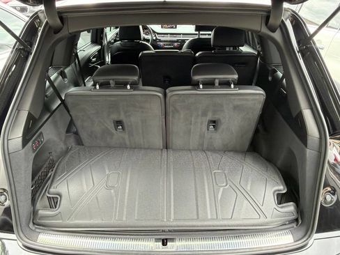 Used 2018 Audi Q7 3.0T Prestige w/ Prestige Package AWD/4WD image 8