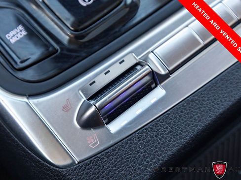 Used 2025 Kia Carnival SX image 8