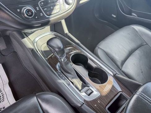 Used 2024 Chevrolet Malibu LT image 20