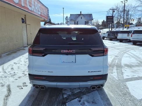 Used 2025 GMC Acadia Elevation image 6
