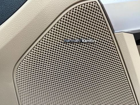 Used 2010 Mercedes-Benz GLK 350 4MATIC image 27