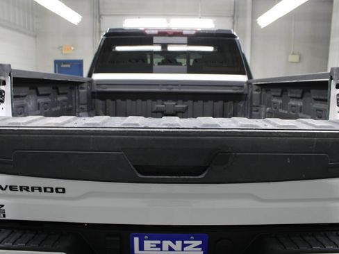 Used 2024 Chevrolet Silverado 2500 LT w/ Z71 Sport Edition AWD/4WD image 48