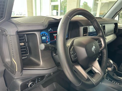 Certified 2025 Ford Bronco Badlands AWD/4WD image 17