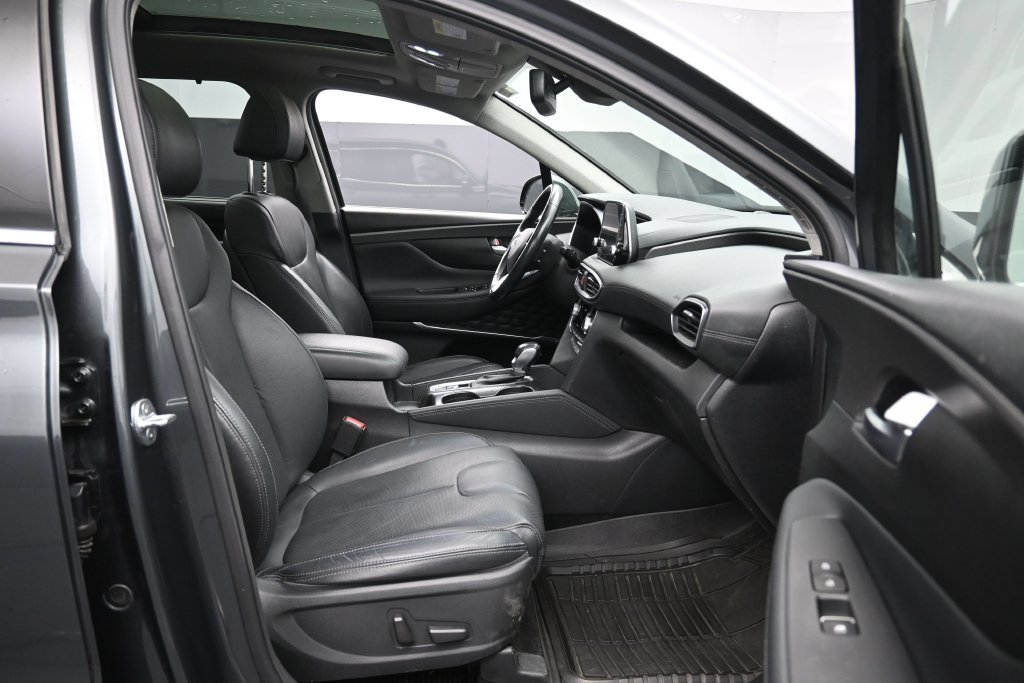 Used 2020 Hyundai Santa Fe Limited AWD/4WD image 30