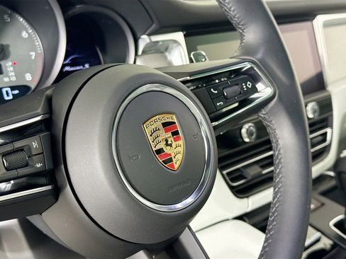 Used 2025 Porsche Macan S image 19