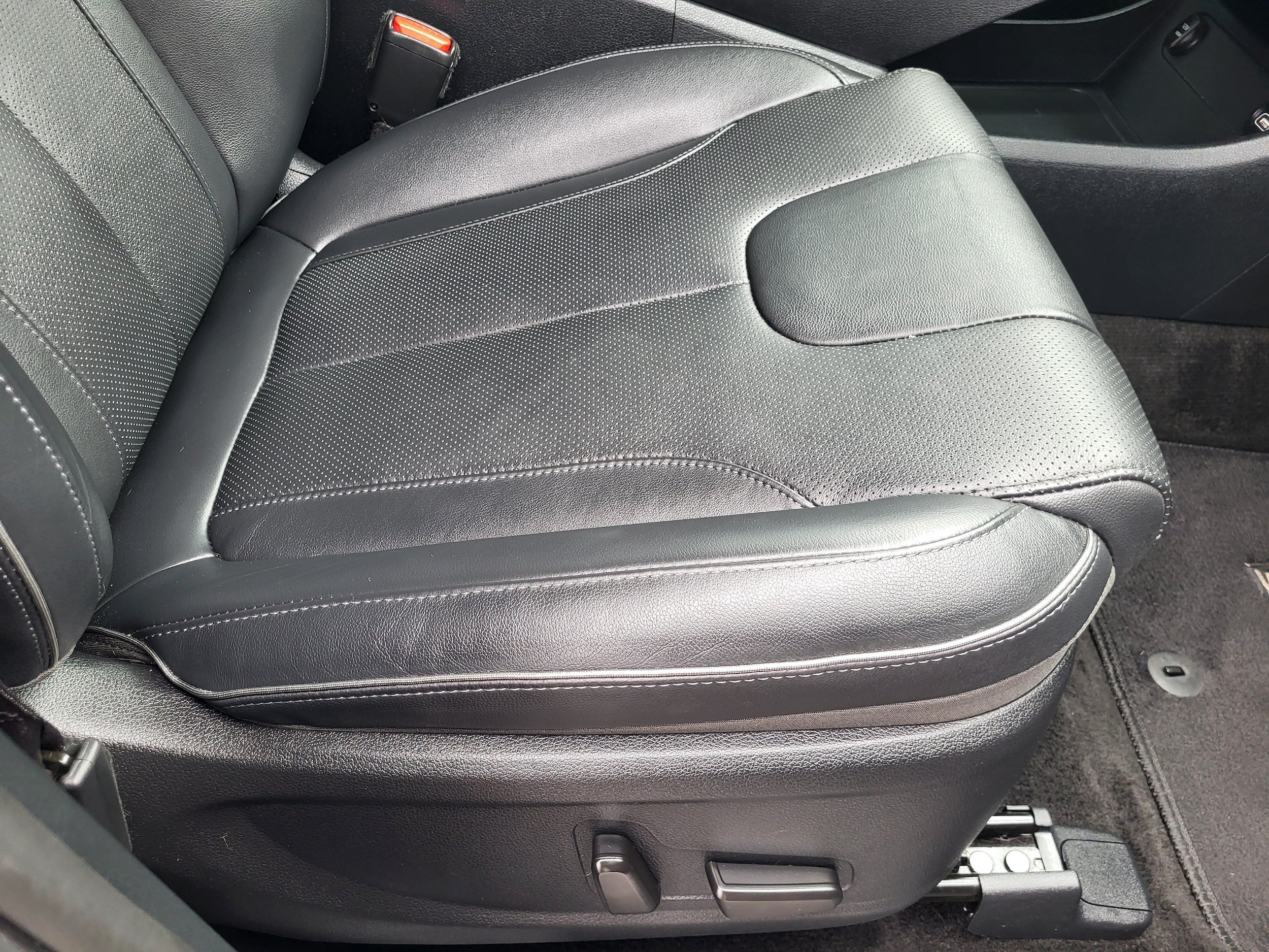 Used 2021 Hyundai Santa Fe SEL Premium AWD/4WD image 19