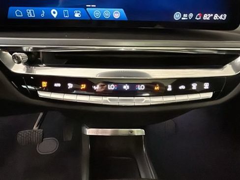 Used 2024 Cadillac Lyriq Tech RWD image 23