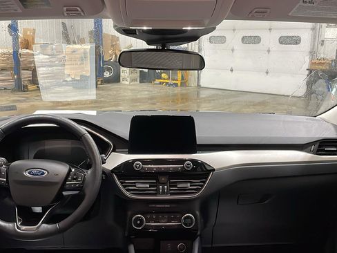 Certified 2021 Ford Escape SE w/ Cold Weather Package image 11