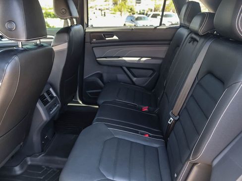 Used 2023 Volkswagen Atlas Cross Sport SEL Premium R-Line AWD/4WD image 17