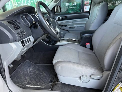 Used 2014 Toyota Tacoma PreRunner w/ TRD Off-Road Package RWD image 19
