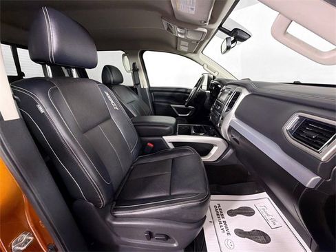 Used 2019 Nissan Titan PRO-4X image 26