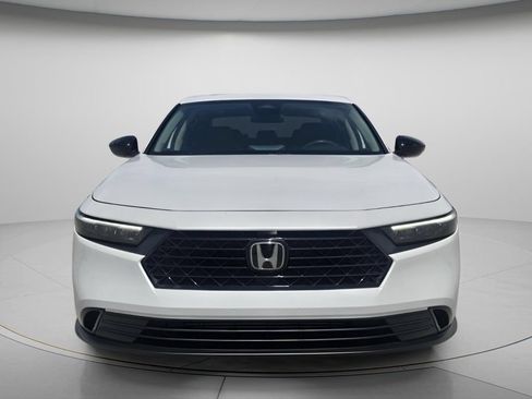 Used 2025 Honda Accord SE image 4